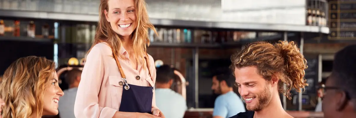how-to-become-a-waiter-with-online-study.webp